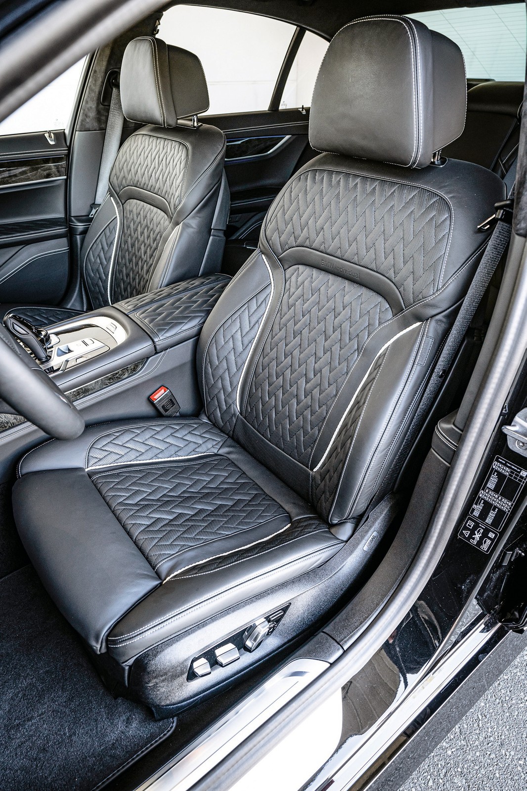 Mercedes S 500 BMW 750i 2021