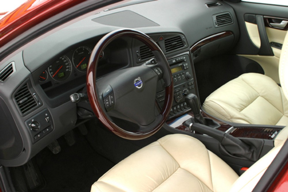 Volvo S60 D5 - Szybciej, ale czy taniej?