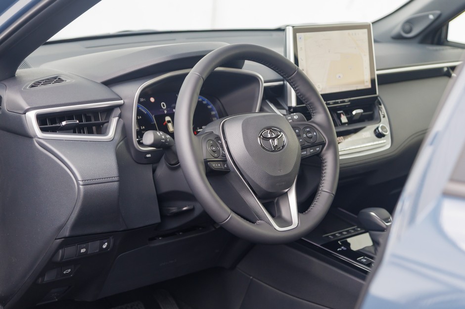 Toyota Corolla Cross Executive 2.0 Hybrid Dynamic Force 178 KM AWD-i e-CVT