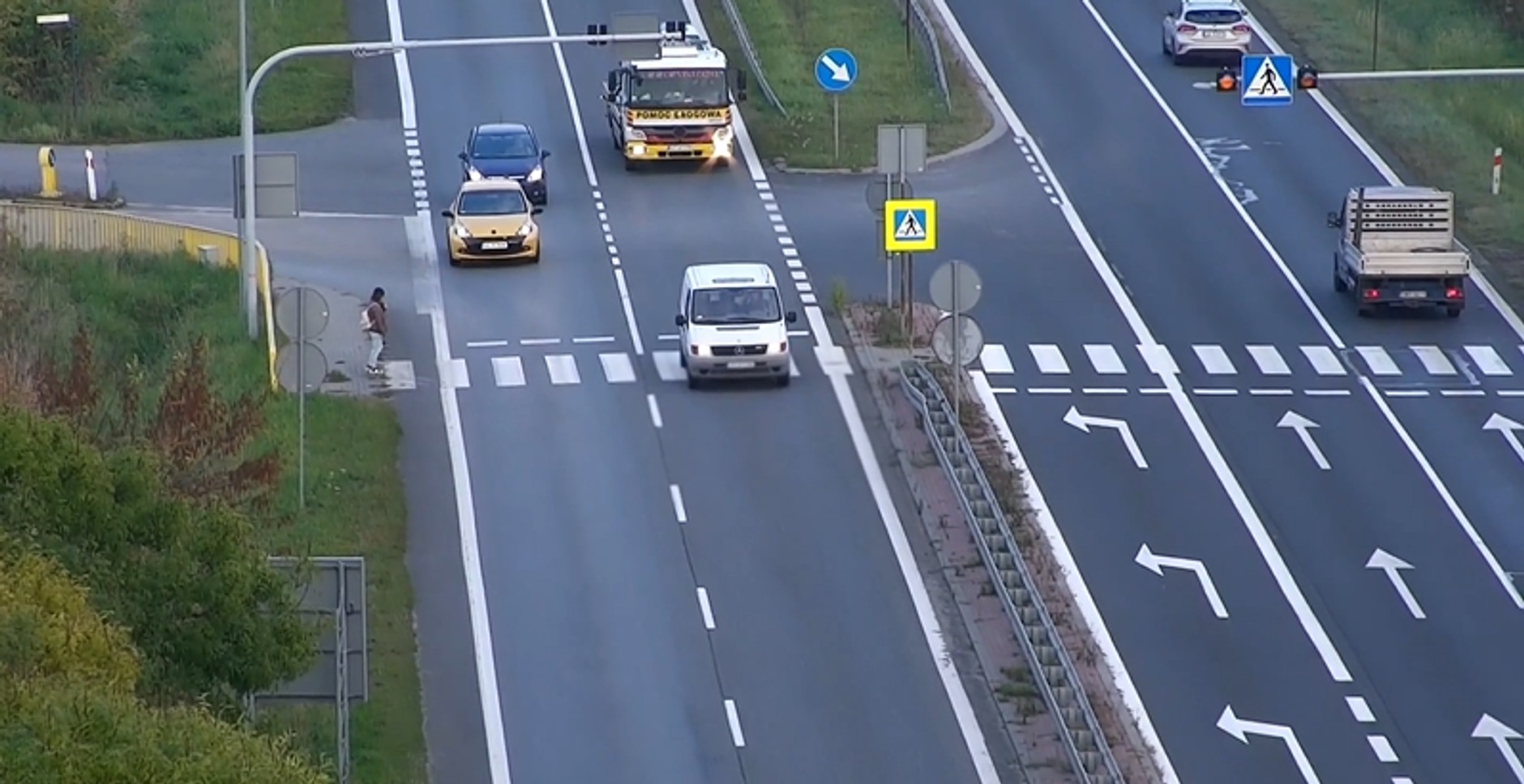 Niebezpieczne zachowanie kierowców zarejestrowane policyjnym dronem