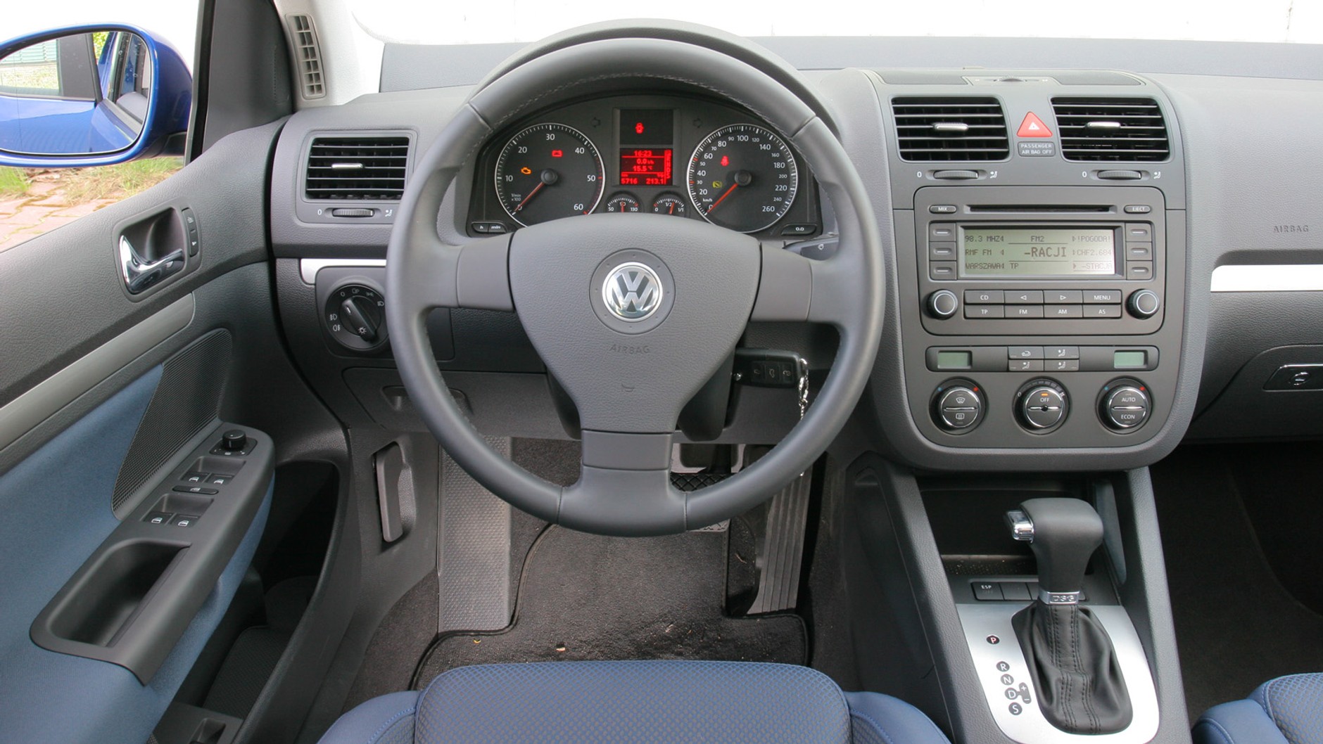 8. Volkswagen Golf V (2003-09) od 12 000 zł