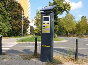Warszawscy kierowcy oburzeni podwyżką cen za parkowanie