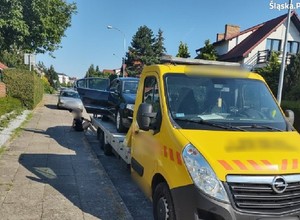 Kierowca holownika był pijany. Nie wiedział, że przyjechał po auto policjanta