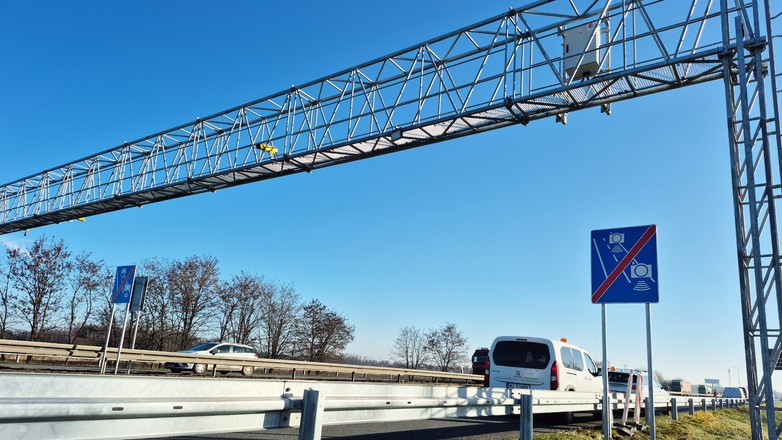 Odcinkowy pomiar prędkości na A4