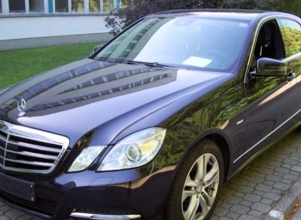 Jak kupić auto z niemieckiej policji lub wojska USA?