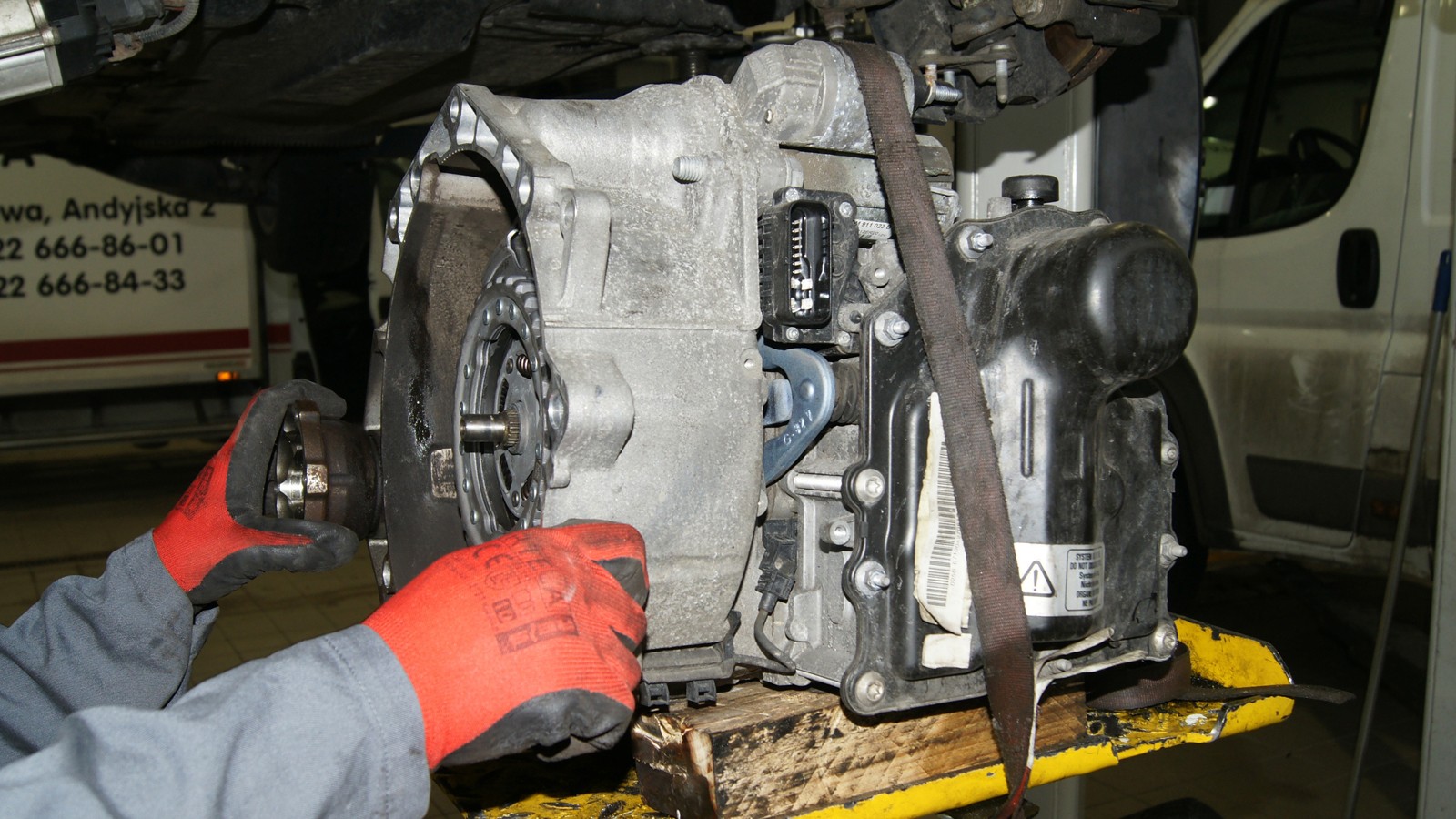 Skrzynia dwusprzęgłowa z czasem się psuje. Wtedy robi się drogo.