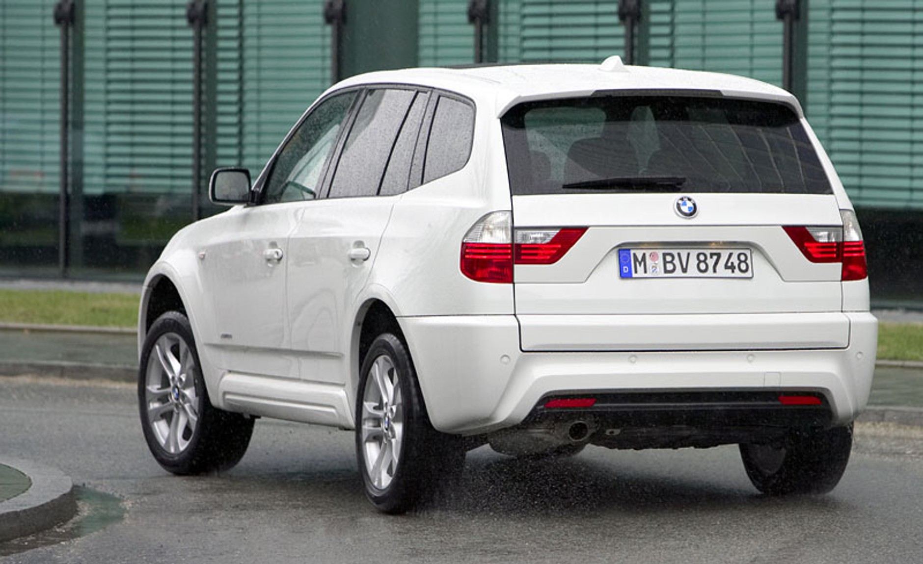 BMW X3 xDrive18d: nowy silnik wysokoprężny