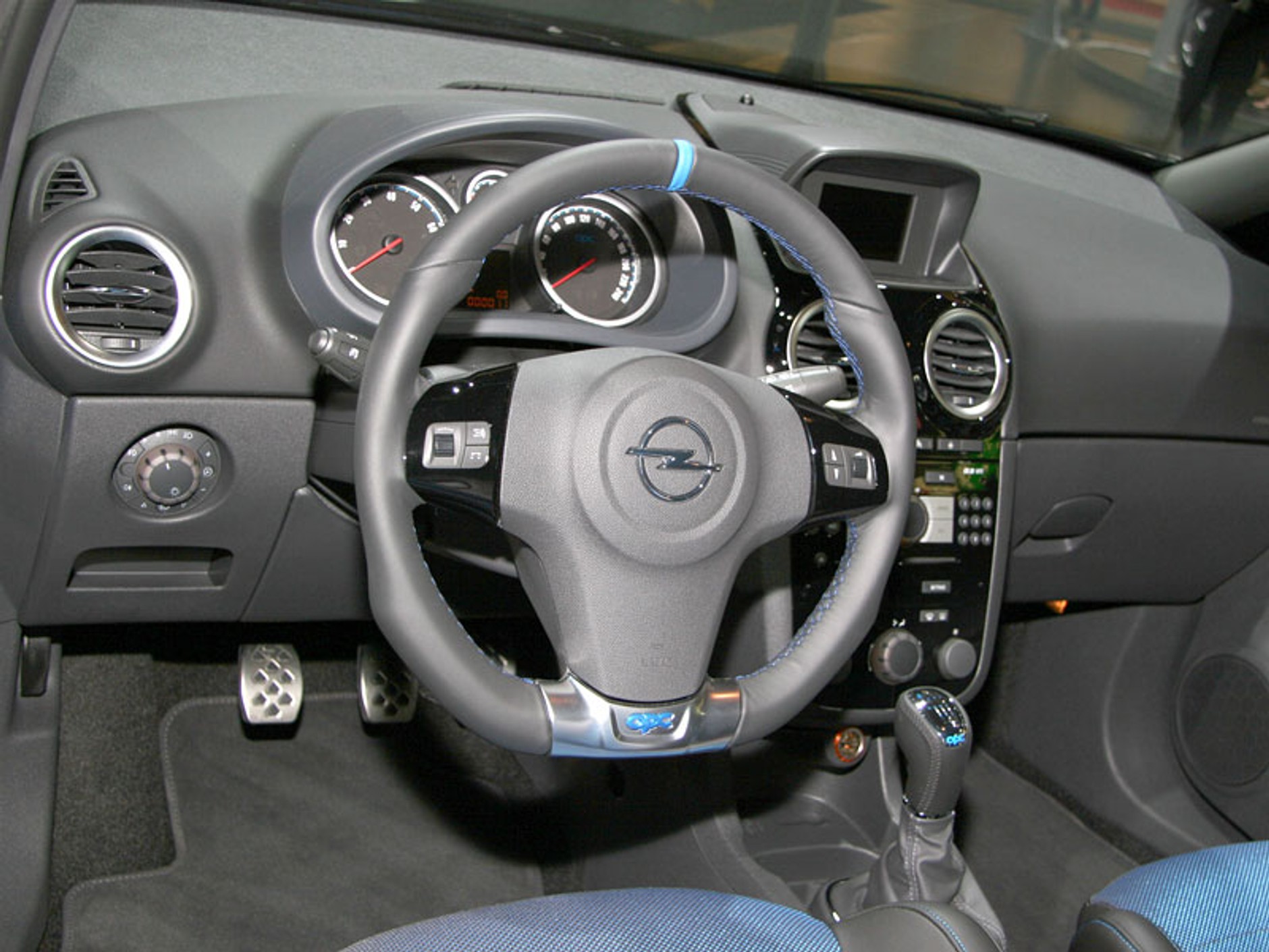 Autosalon Brno 2007: Co można zobaczyć? (3. część, 178 fotografii)