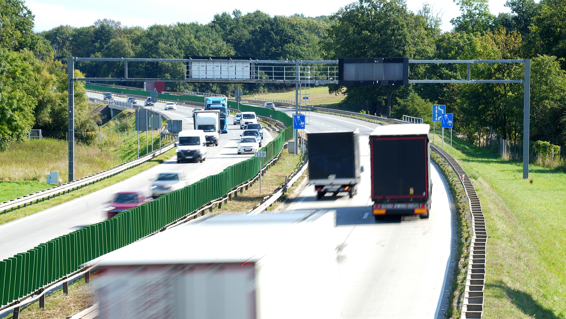 Odcinkowy pomiar prędkości na A4 pomiędzy węzłami Kąty Wrocławskie i Pietrzykowice