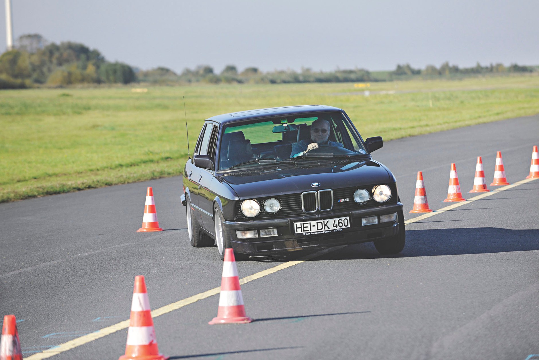 BMW M5 - moc z obrotów