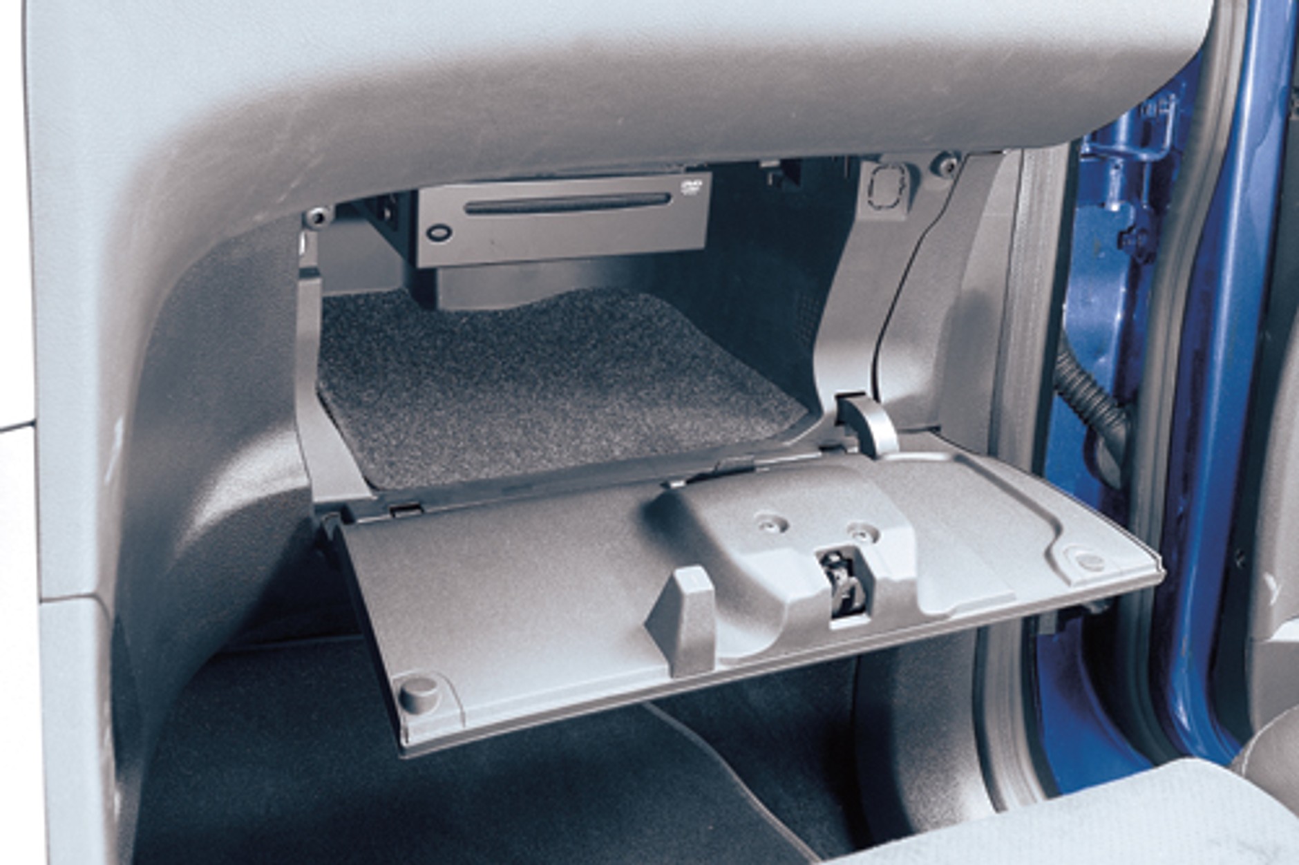 Ford S-Max 2.5 Turbo Titanium - Maksymalnie inny