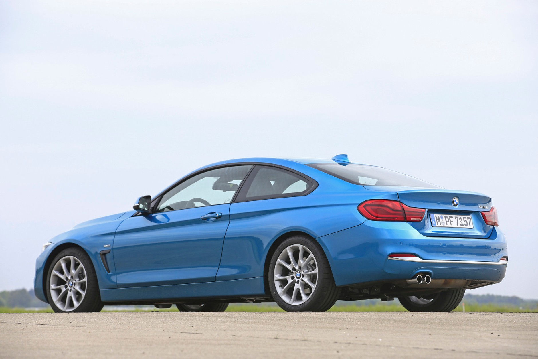 Brakuje tylko dwóch cylindrów - Audi A5 vs. BMW 430i