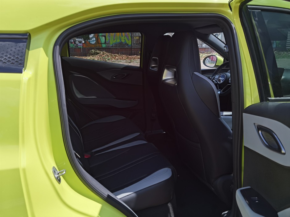 BYD Dolphin Surf