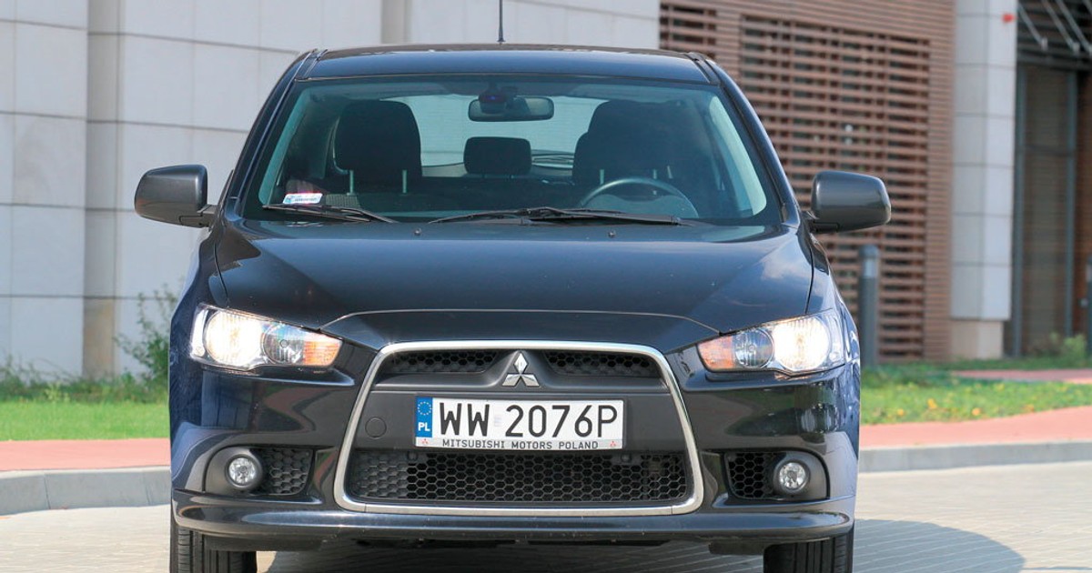 mitsubishi lancer