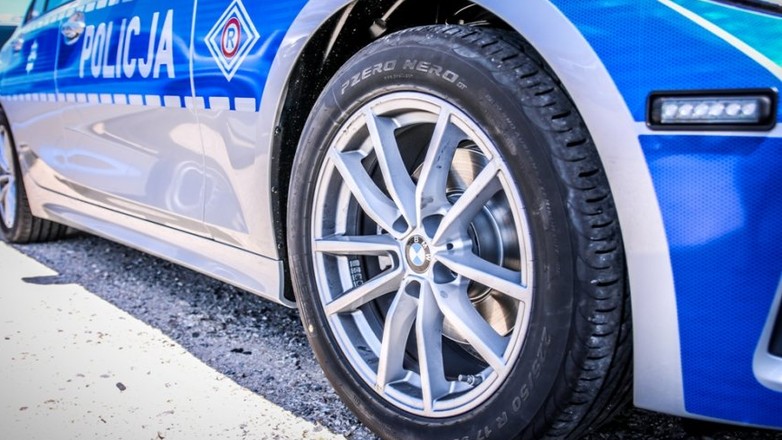 Nowe policyjne BMW 320i