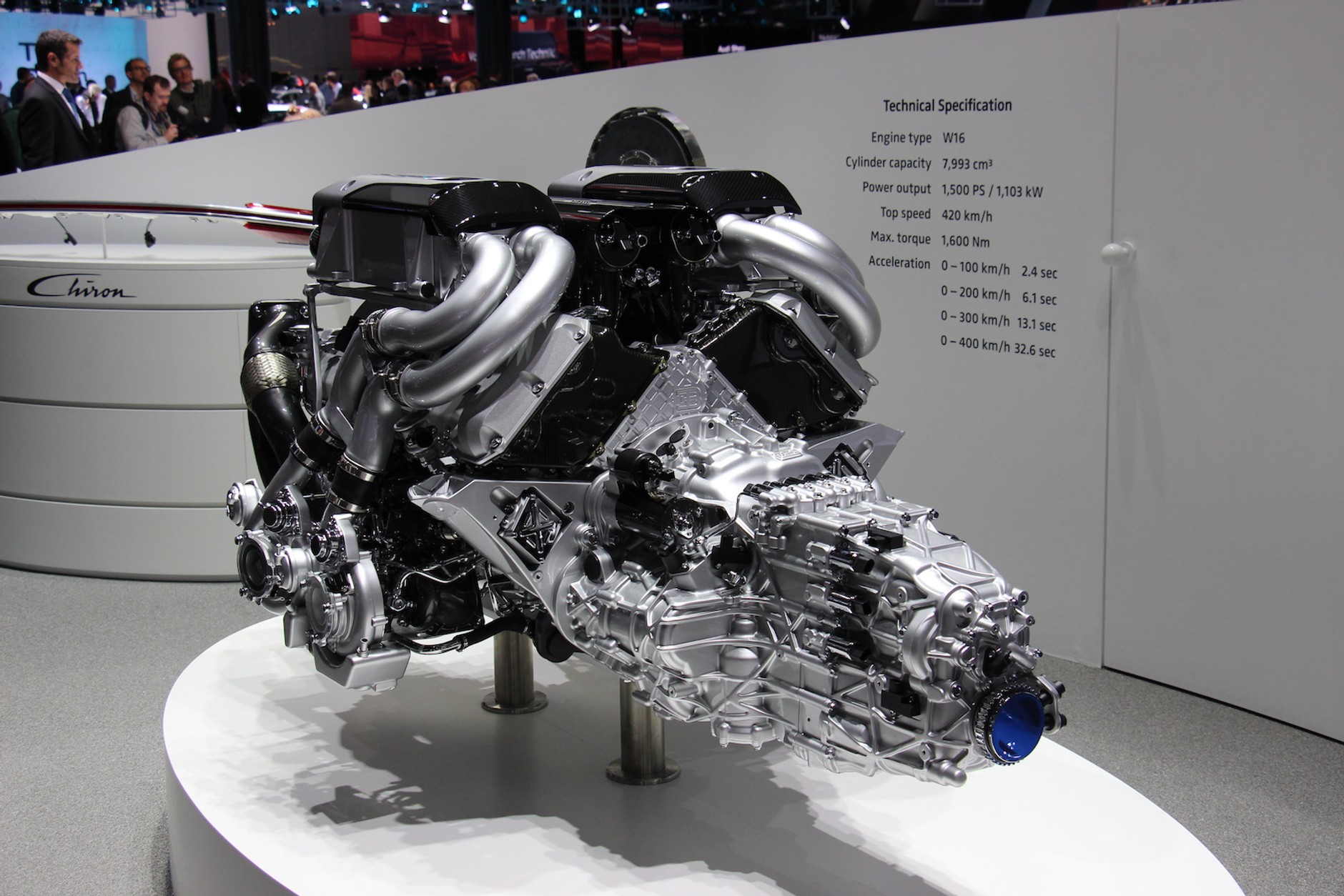 Supersamochody skradły show we Frankfurcie