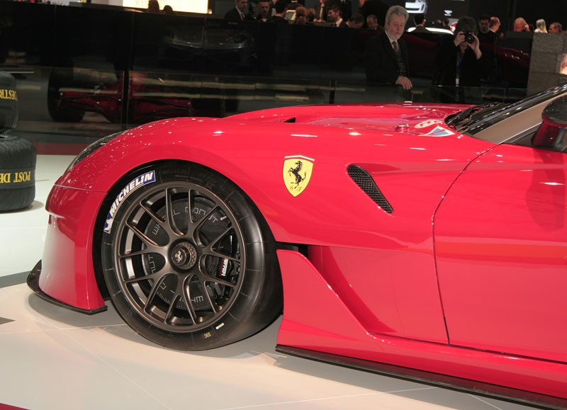 Ferrari 599XX – 599 GTB Fiorano z wyścigowymi genami