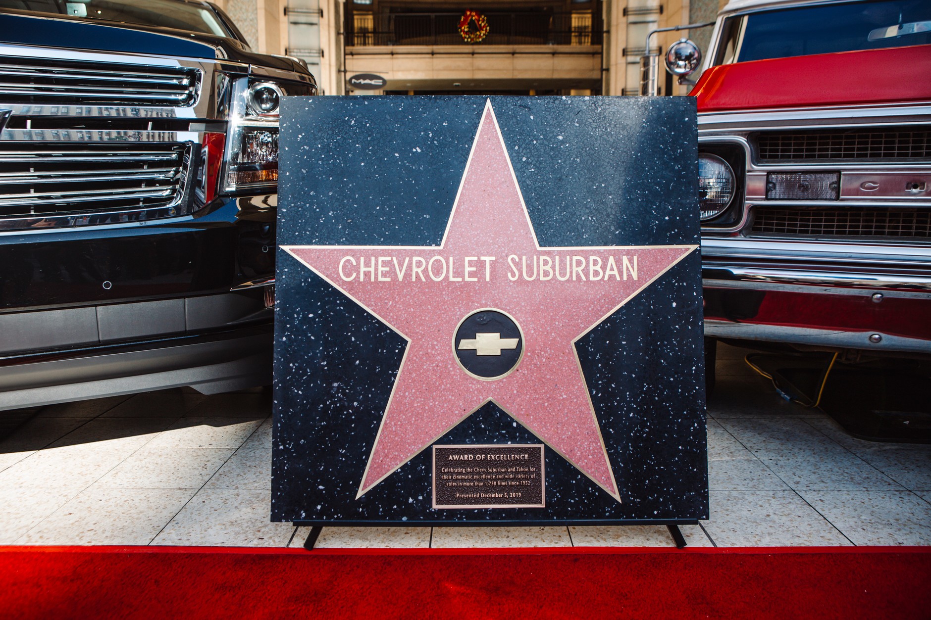 Chevrolet Suburban pierwszym autem uhonorowanym miejscem w Hollywoodzkiej Alei Gwiazd