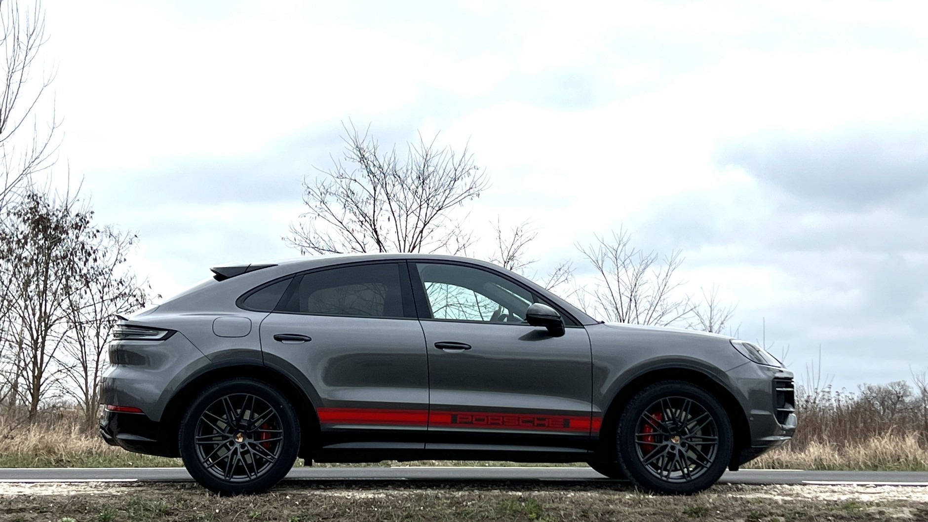 Porsche Cayenne GTS Coupe (model roku 2025)