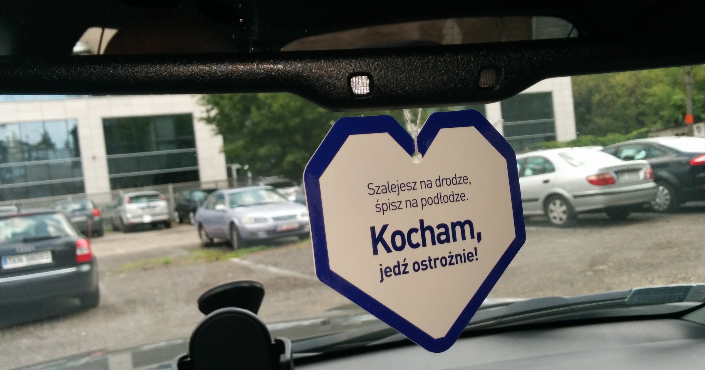 Szalejesz na drodze, śpisz na podłodze