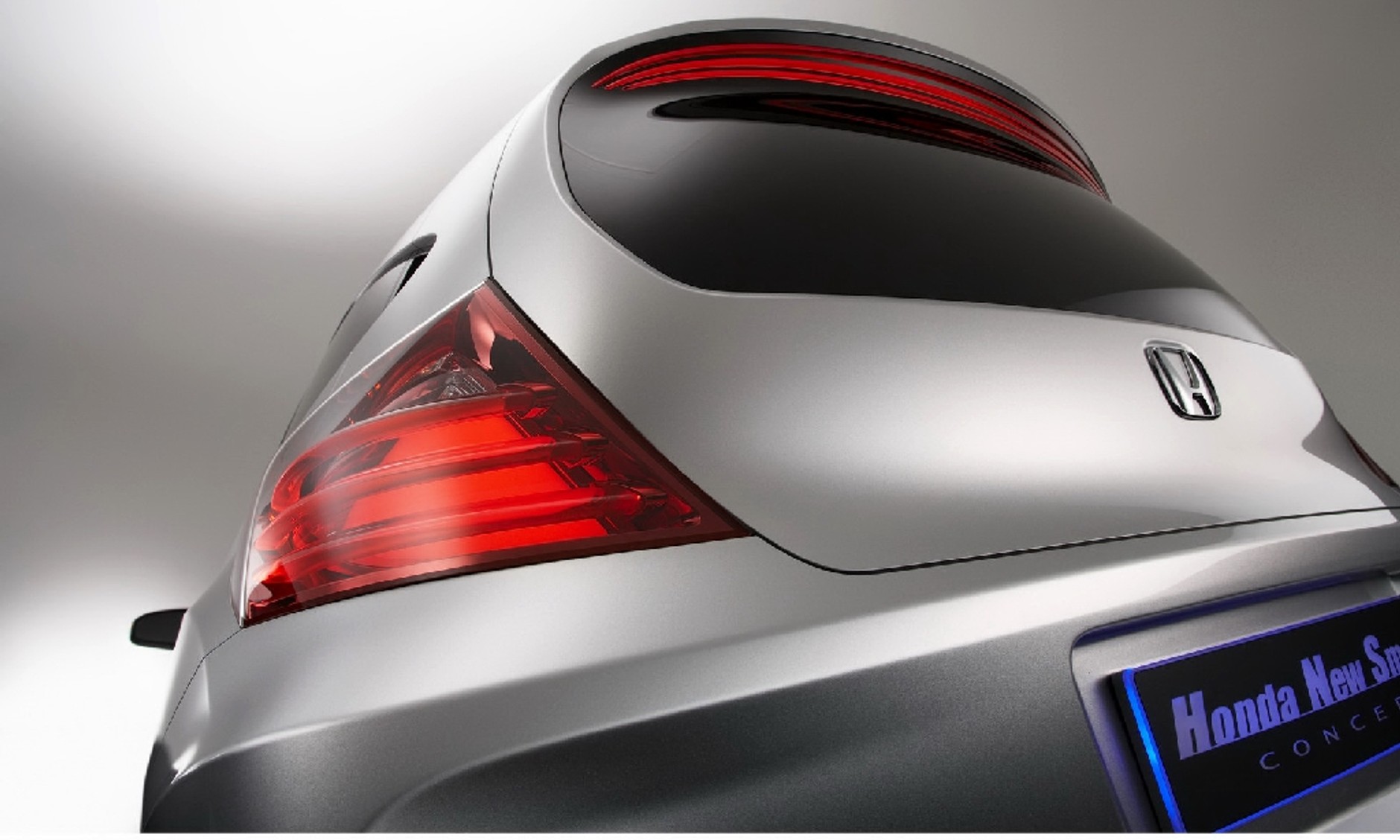 Honda New Small Concept - Japoński sposób na zatłoczone ulice