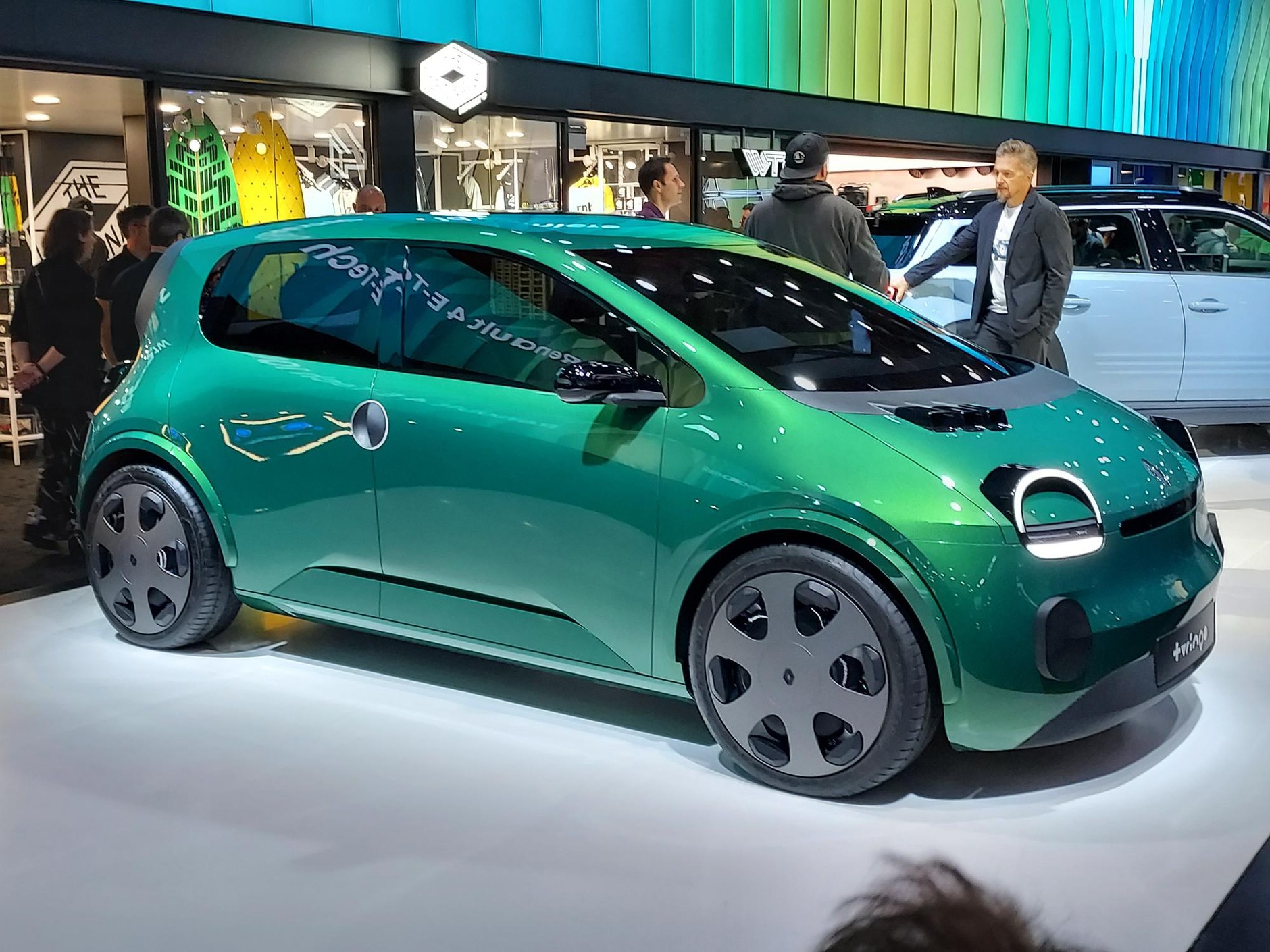 Salon samochodowy w Paryżu 2024