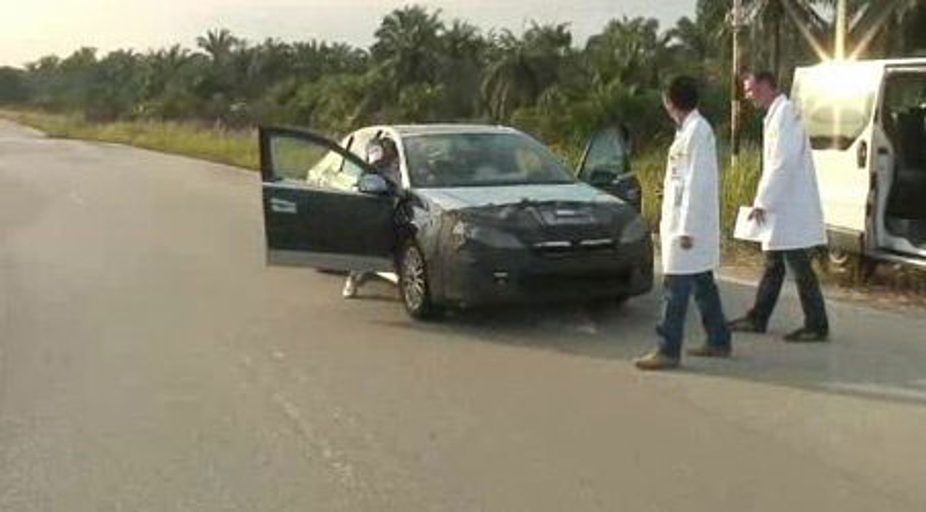 Zdjęcia szpiegowskie: nowy Renault Laguna na krótko przed premierą (+ wideo)