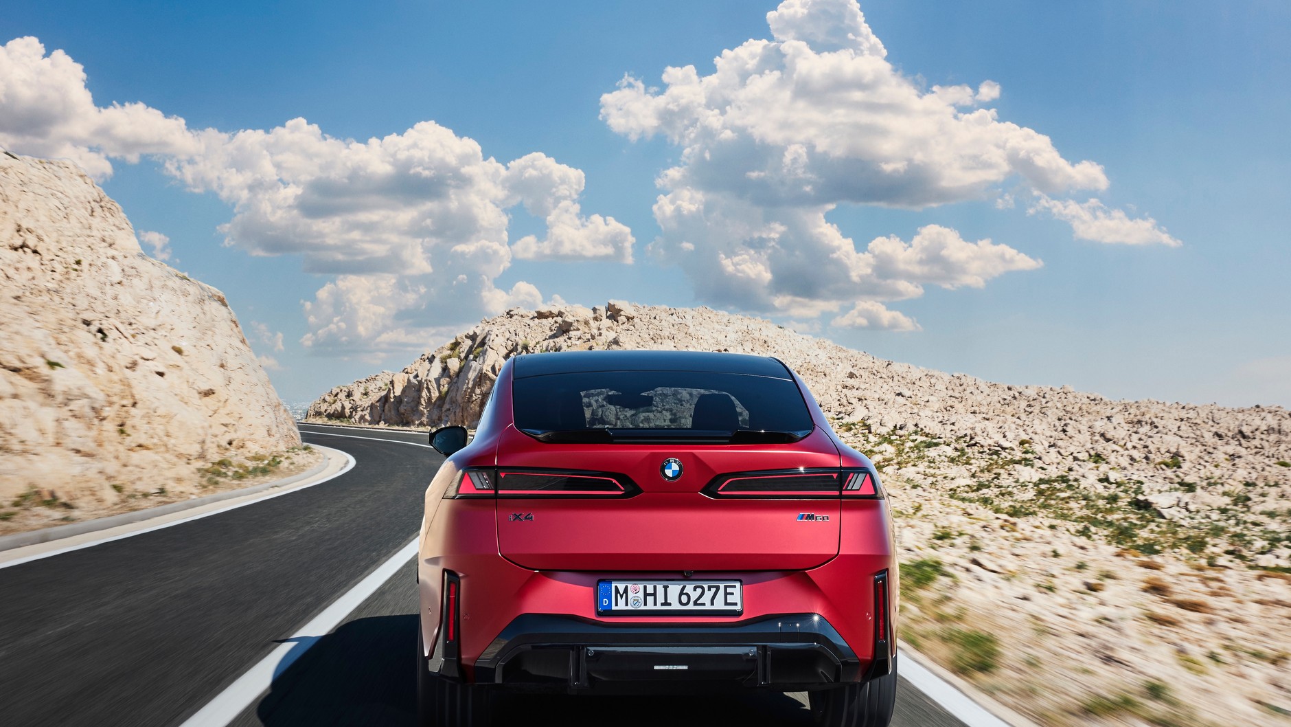 Nowe BMW iX4