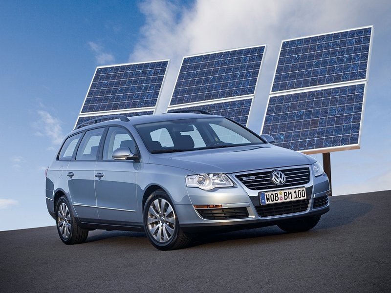 Volkswagen Passat BlueMotion: niebieski świat VW rozrasta się