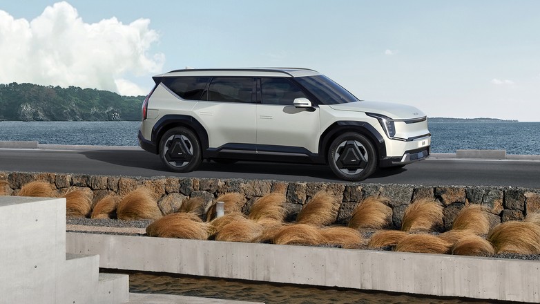 Kia EV9 - masywny, elektryczny SUV z Korei