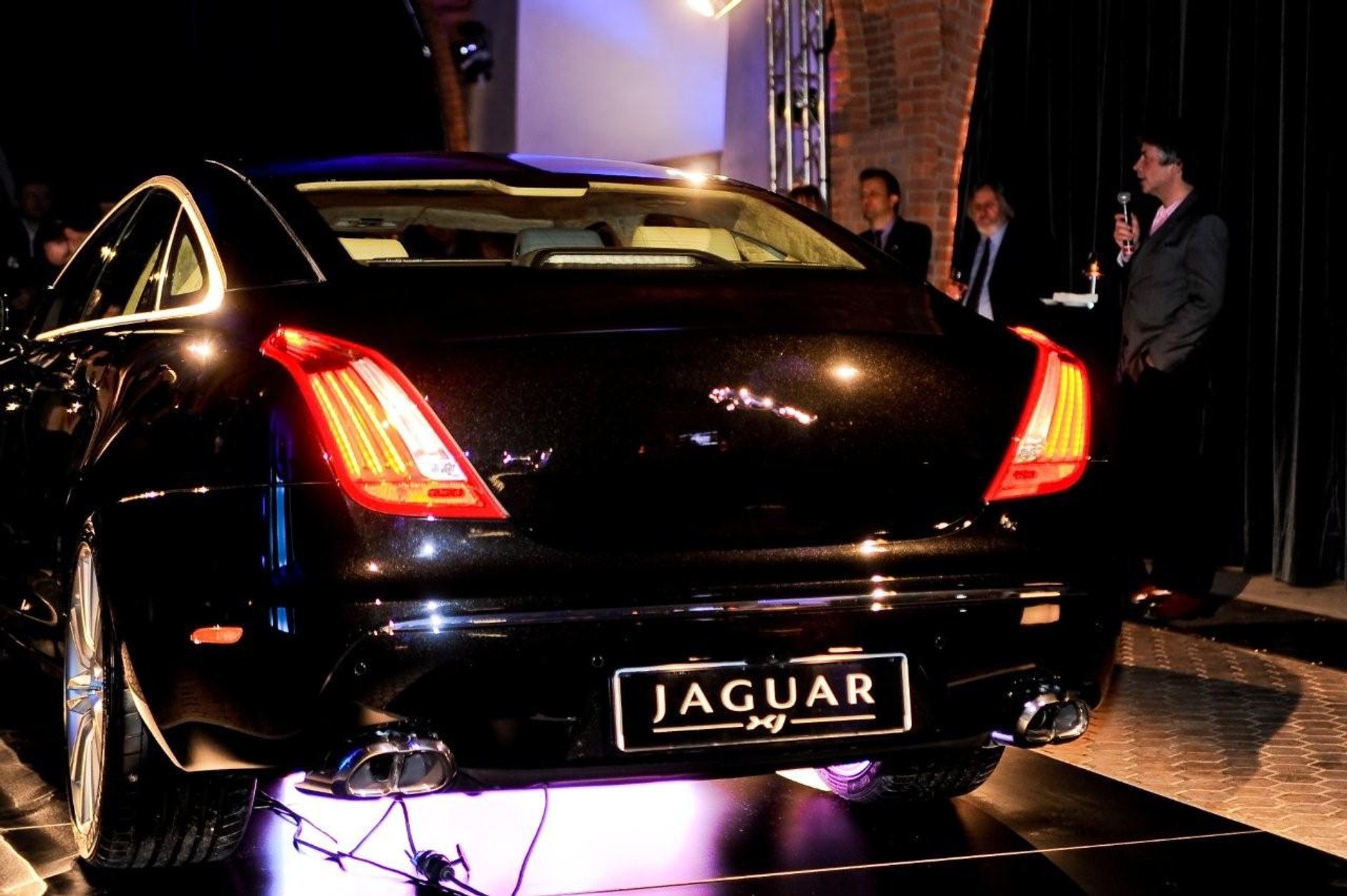 Jaguar XJ - Limuzyna nie musi być nudna