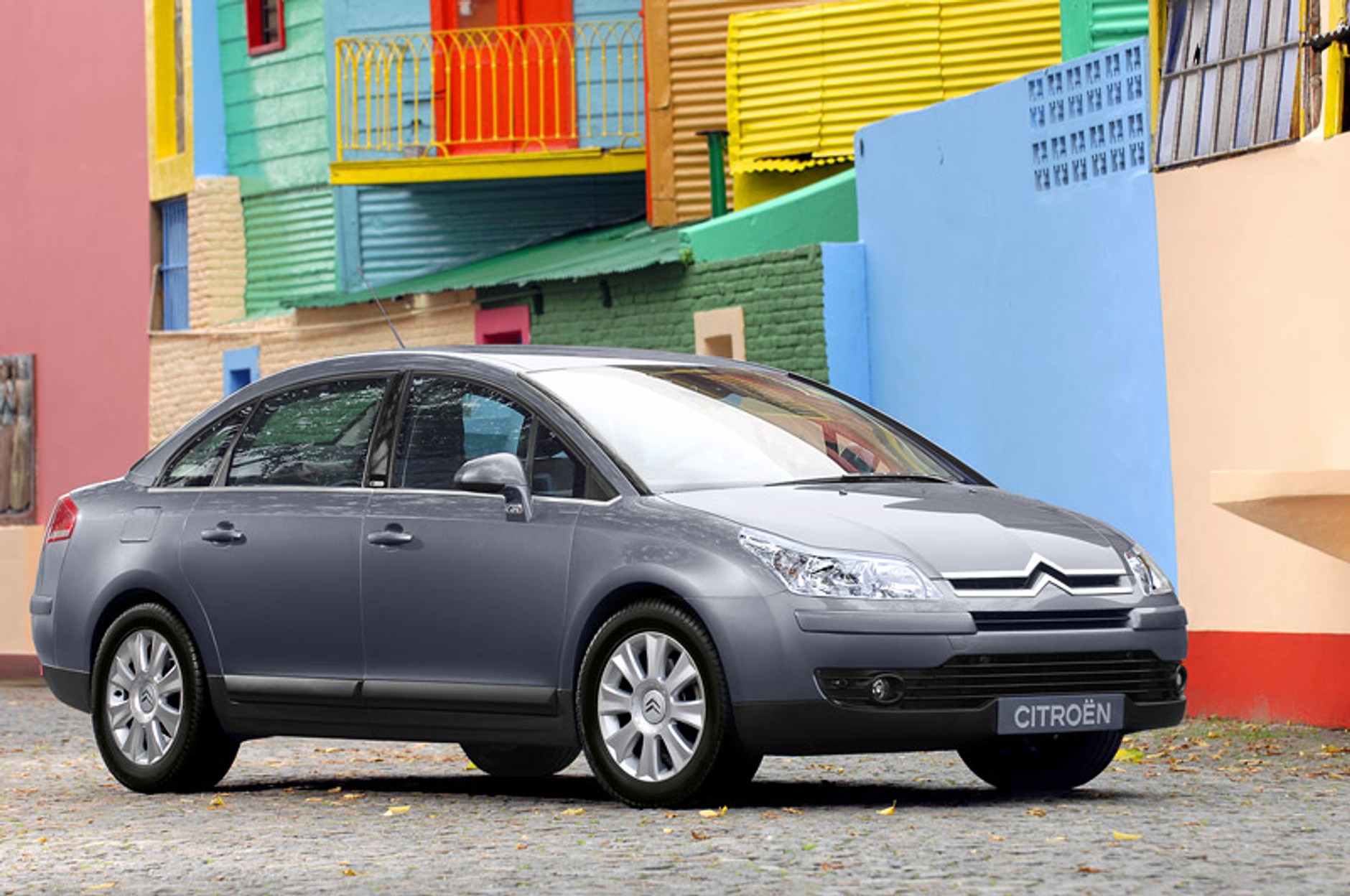 Citroen C4 Sedan: chiński atak