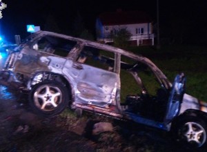 Uszkodził samochód. Potem oblał go benzyną i podpalił