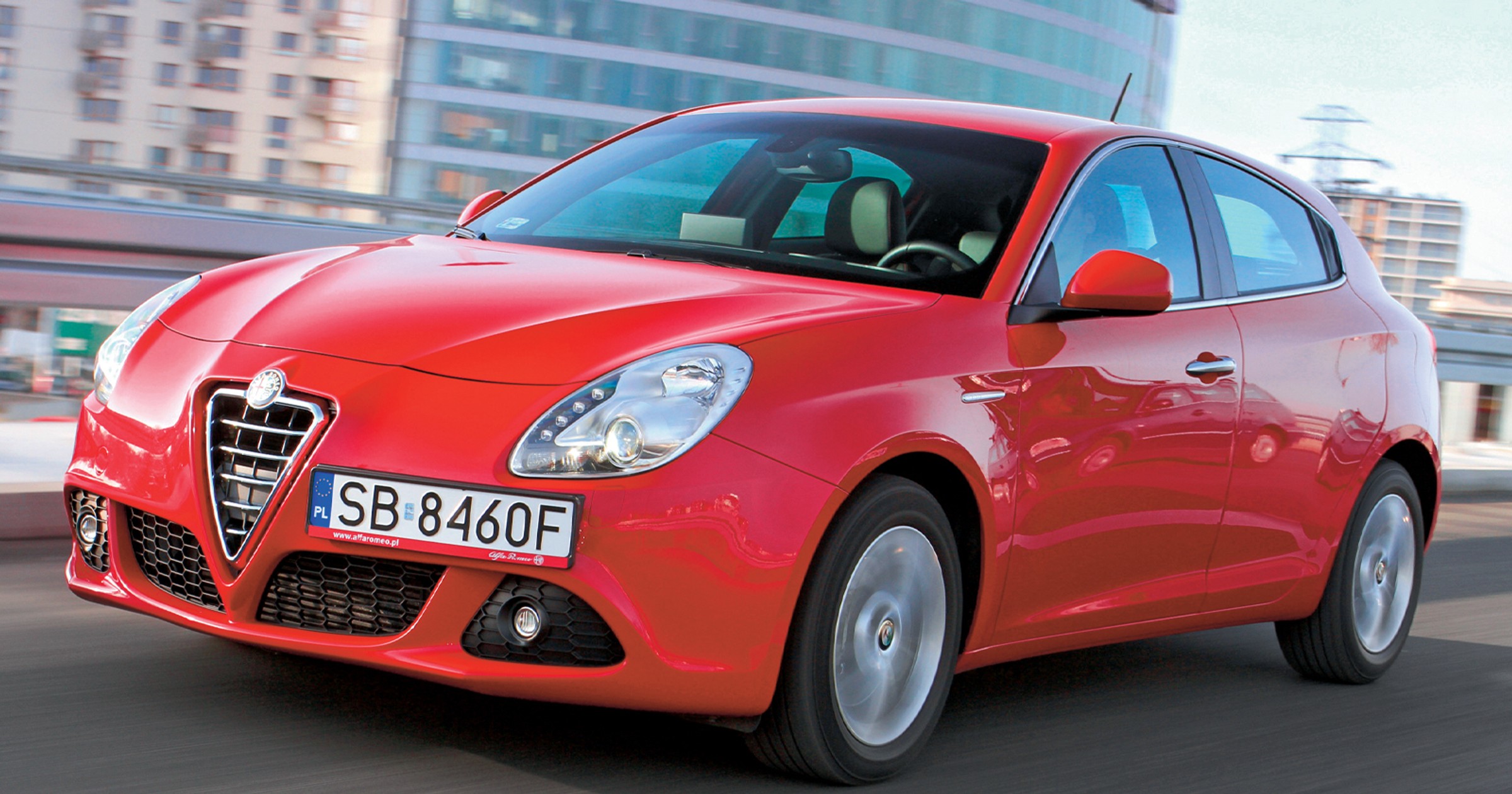 Listę ciekawych kompaktów otwiera Alfa Romeo Giulietta – z ognistym temperamentem i przyjemnym wnętrzem.