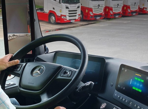Kierowcę tira ostrzeże elektronika. Już niedługo to będzie obowiązkowe wyposażenie