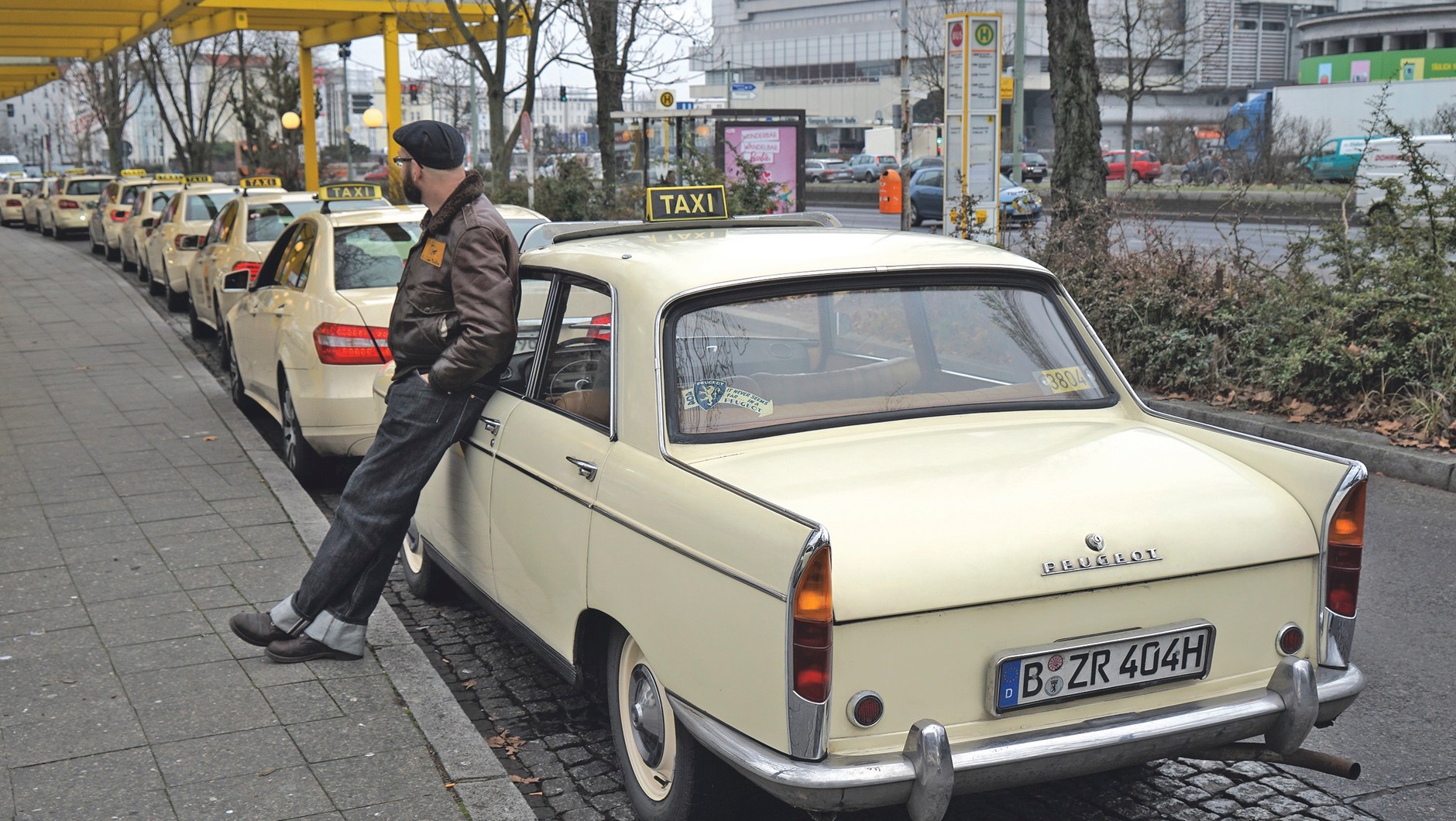 Peugeot 404