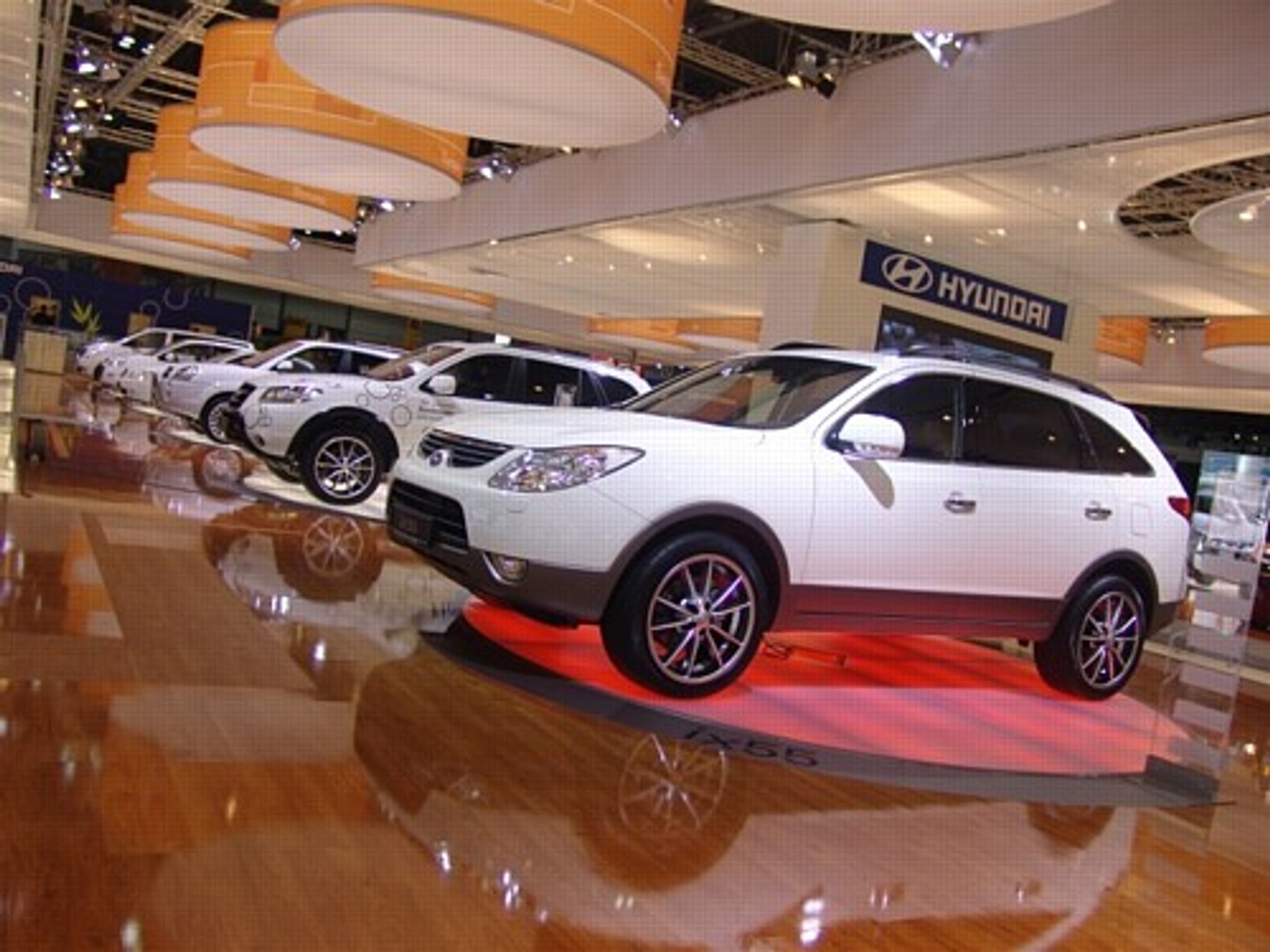 AMI Lipsk 2009: Gwiazdy motoryzacji, filmu i ekologii