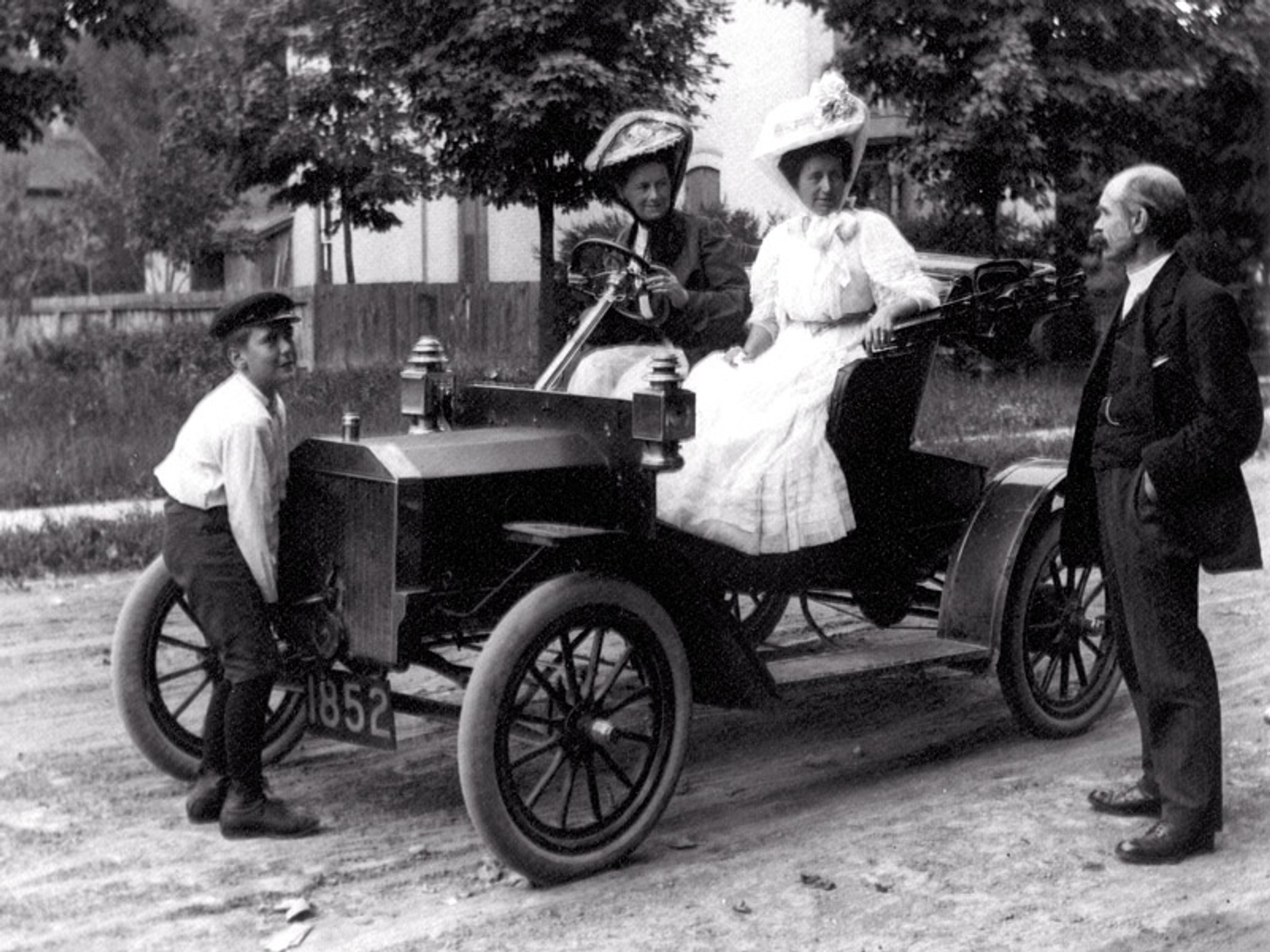 Ford Model T ma sto lat, na zlot przyjechało 750 (fotogaleria)