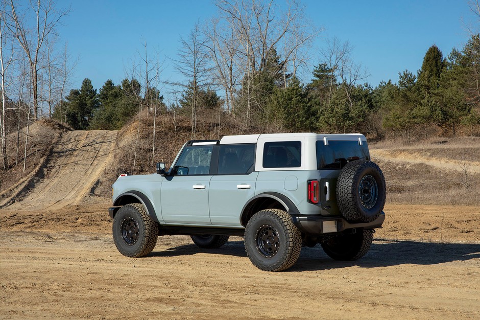 Ford Bronco 2021 - zobacz go na 50 zdjęciach