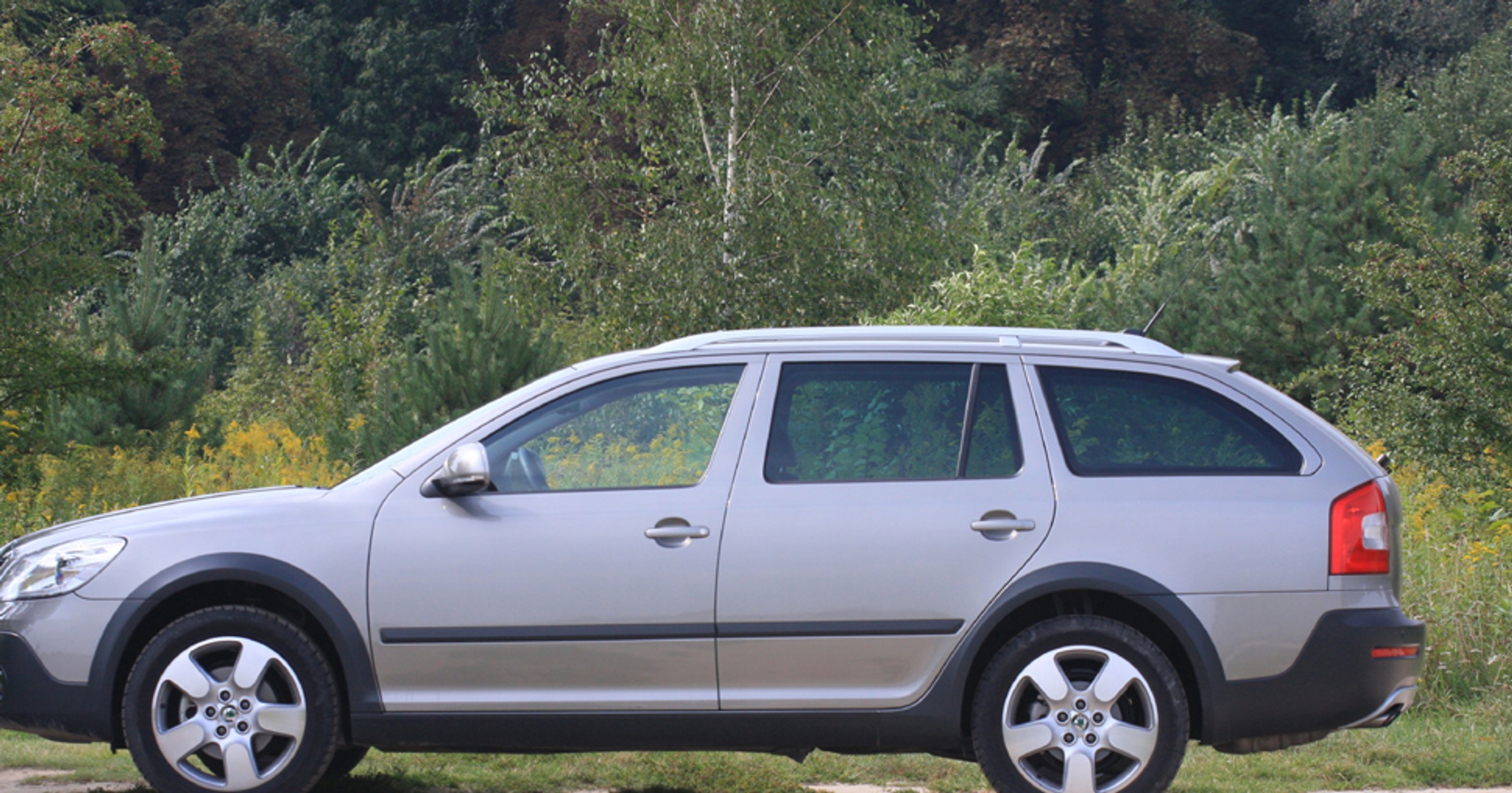Skoda Octavia Scout - W czym jest lepsza od SUV-a?
