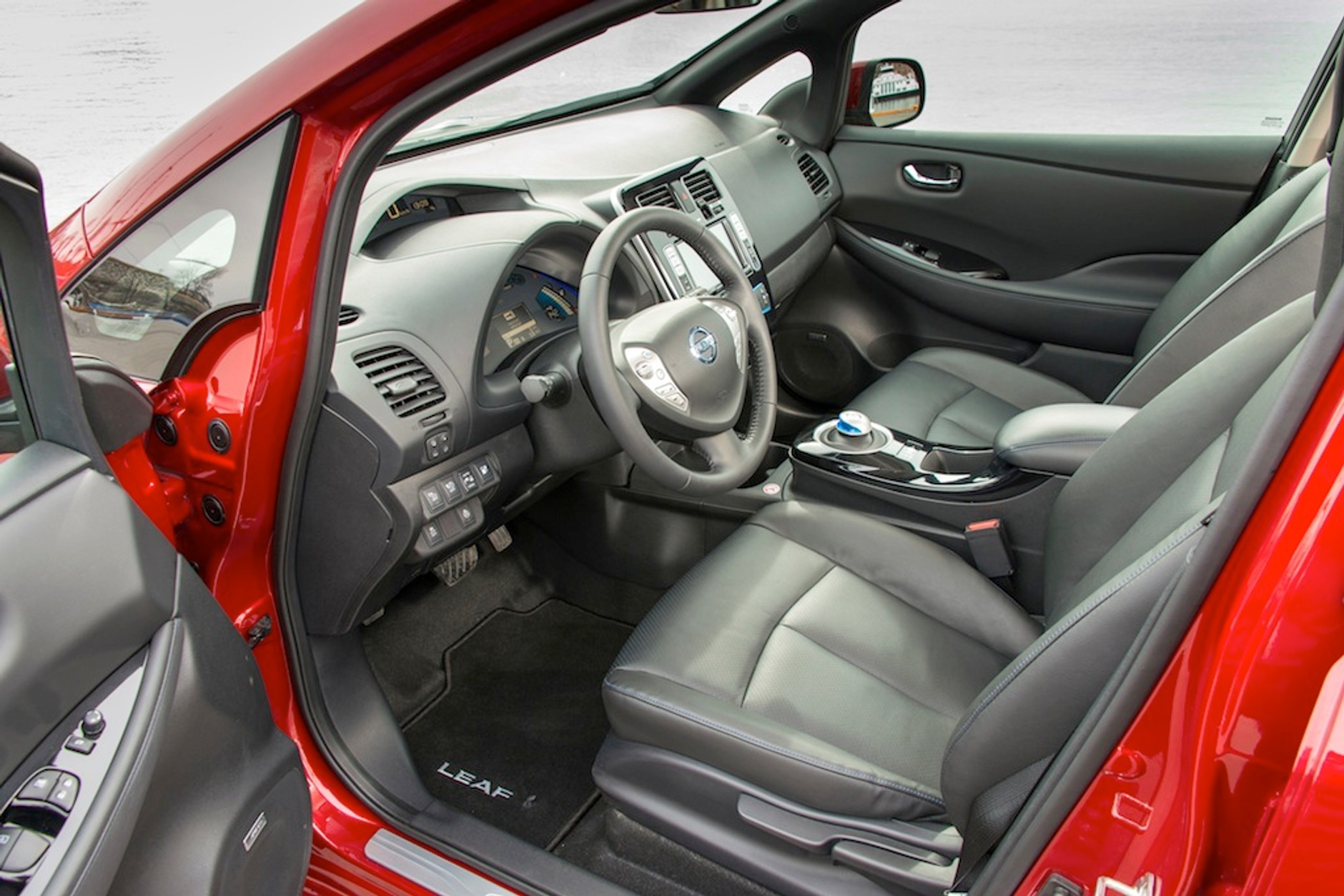 Nissan Leaf od 126 000 zł