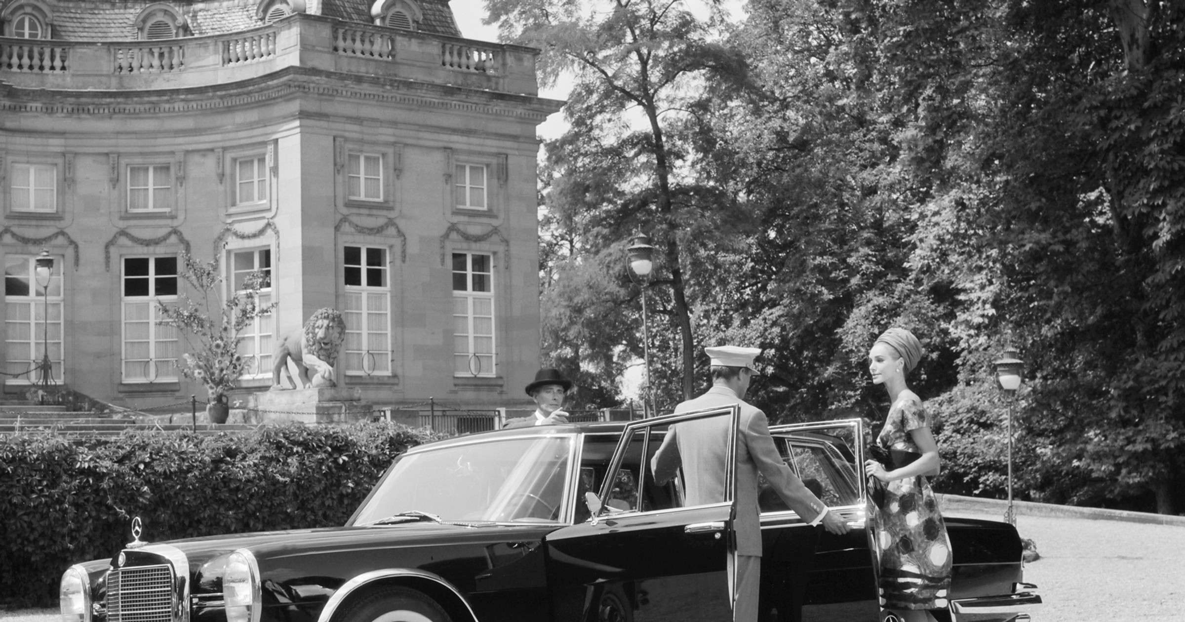 Mercedes 600 W100