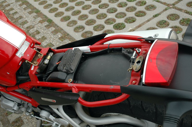 Ducati Monster S2R – włoska żyleta (test)