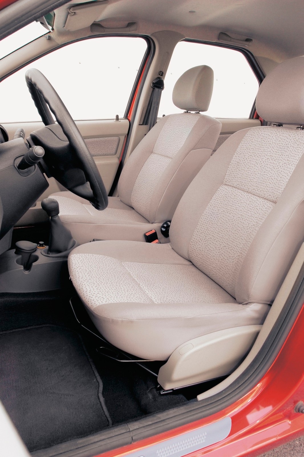 Porównanie trzech sedanów