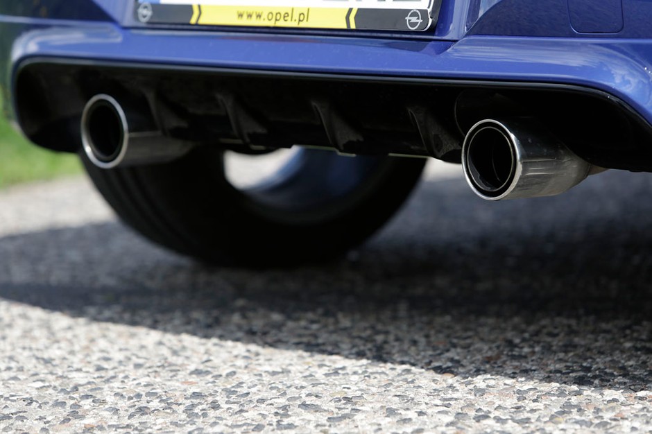 Opel Corsa OPC - zawstydza większą siostrę
