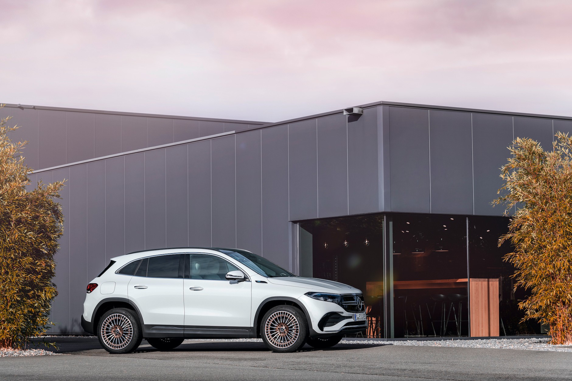Mercedes EQA