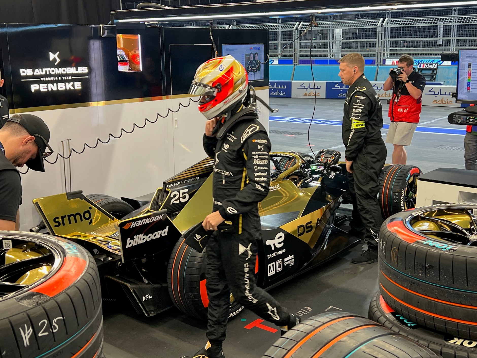 Wyścigi Formuły E na torze ExCel w Londynie