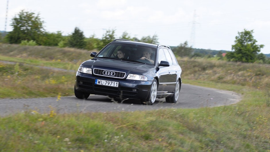 Audi S4 Avant 2.7 Biturbo - Podwójne turbo, podwójna frajda?