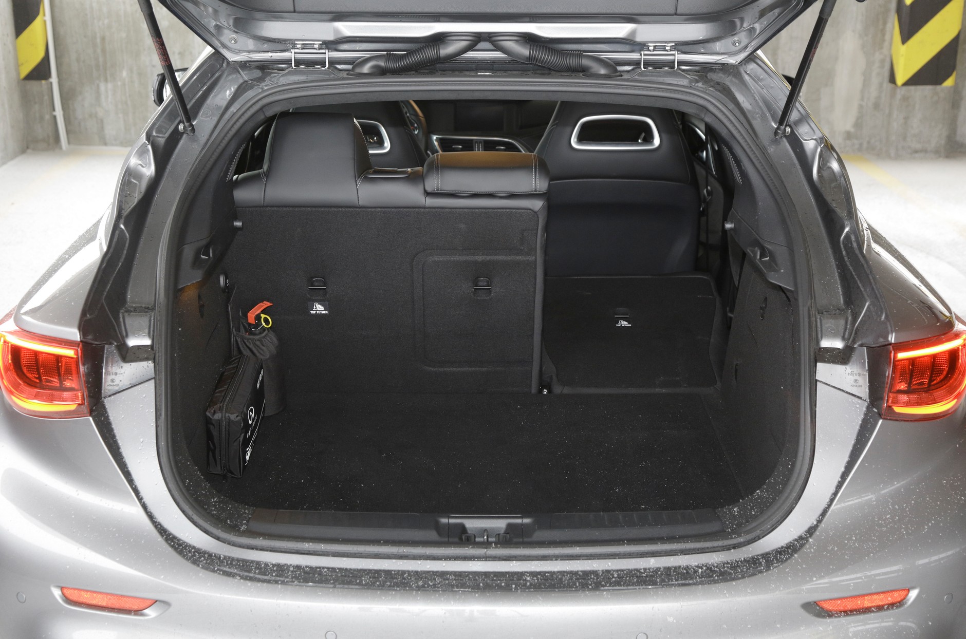 Infiniti Q30 2.0t AWD