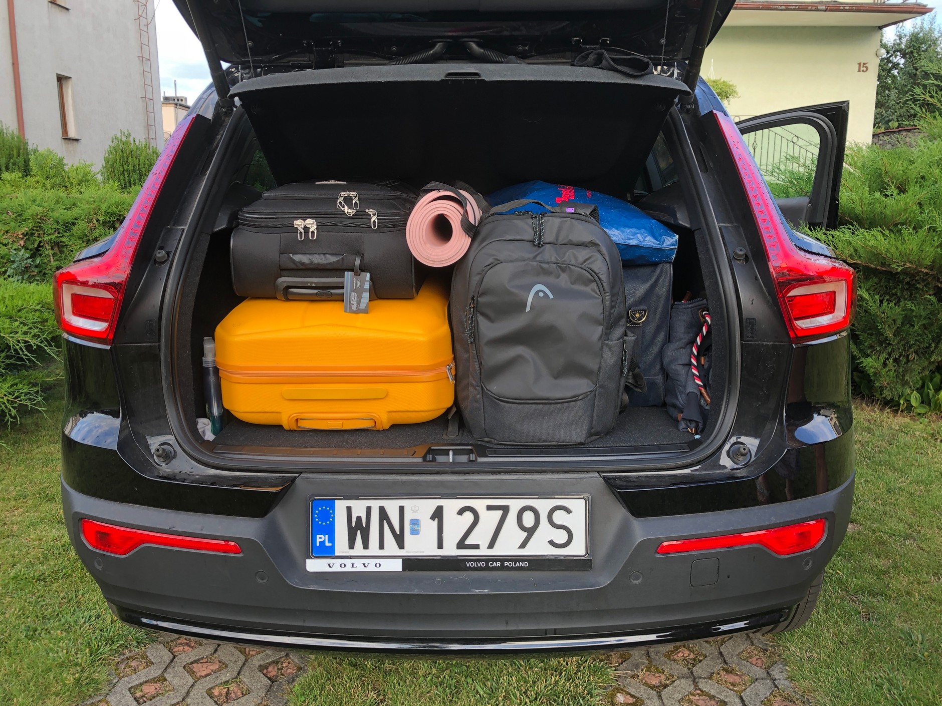Volvo XC40 B3 Plus Dark